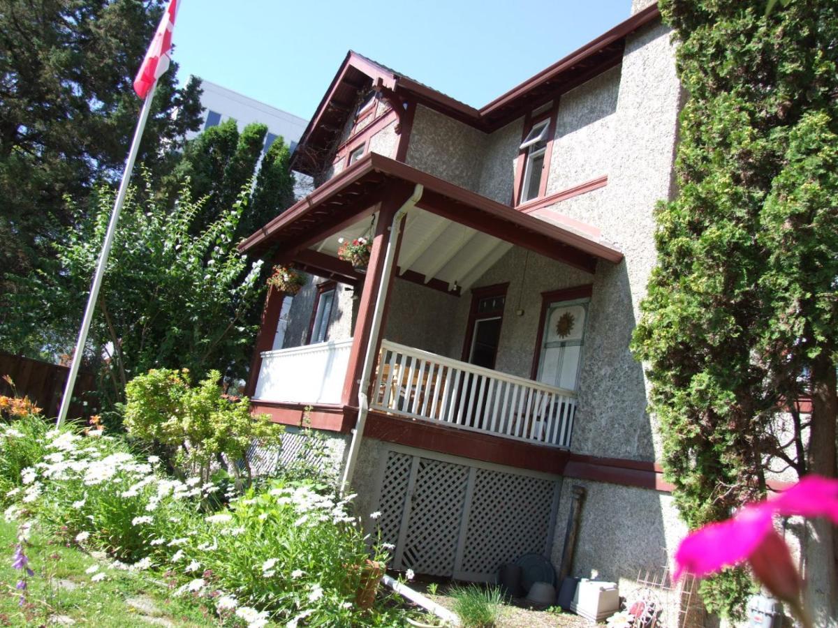 Bed and Breakfast Stirling House à Kelowna Extérieur photo